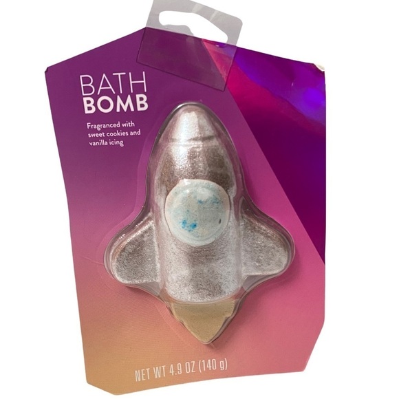 Target Holiday Silver Rocket Ship Bath Bomb Sweet Cookies Vanilla Icing - Picture 1 of 4